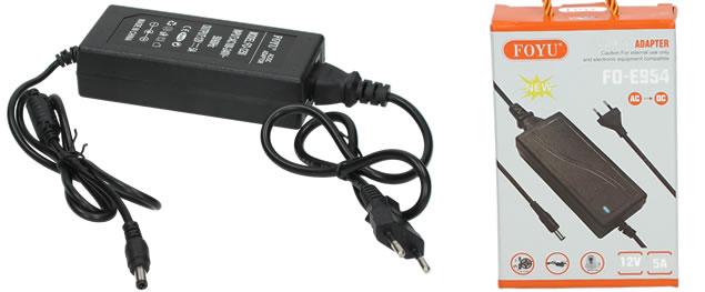 Nabíječka 3v1 Iphone 5 + 2xUSB + lampička